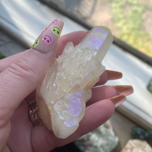 Showing - Picture 12 of 16